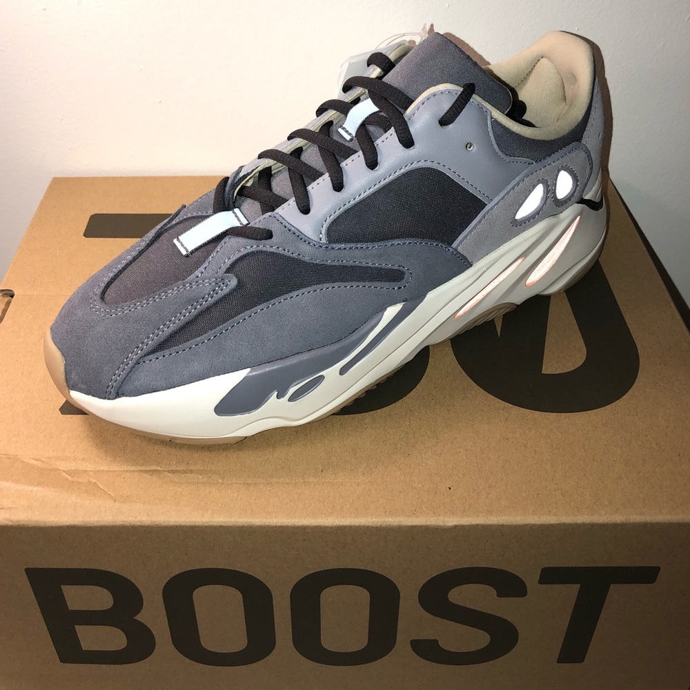 Adidas Yeezy 700 Boost Magnets